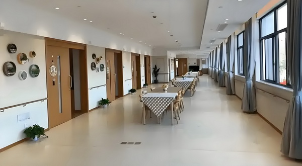 深户咨询_神坛上的陈佩斯：九十年代的因，今日的果 信二创业网微维码扫描