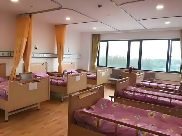 深圳办户口_大小姐不是娃哈哈“继承人”:自己打下来的江山 大小姐都有的身罗斌影
